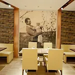 Отель Genusshotel 4*