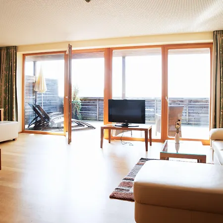 מלון Genusshotel 4*